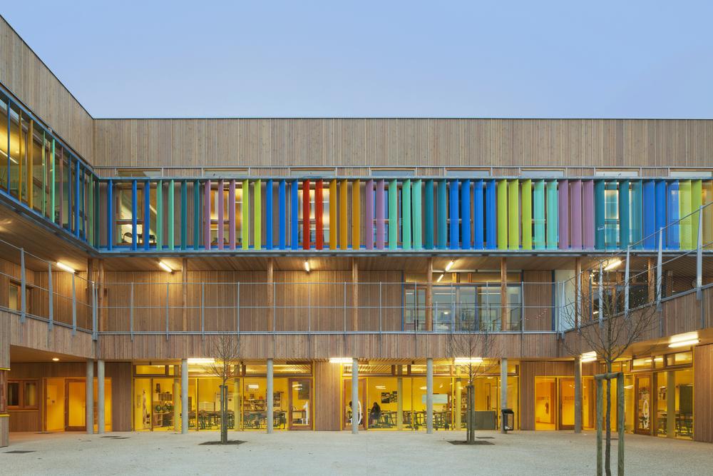 Groupe Scolaire Pasteur in LimeilBrevannes, France by R2K