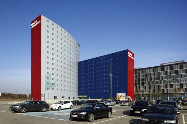 CABINN Metro Hotel in Copenhagen, Denmark by Studio Daniel