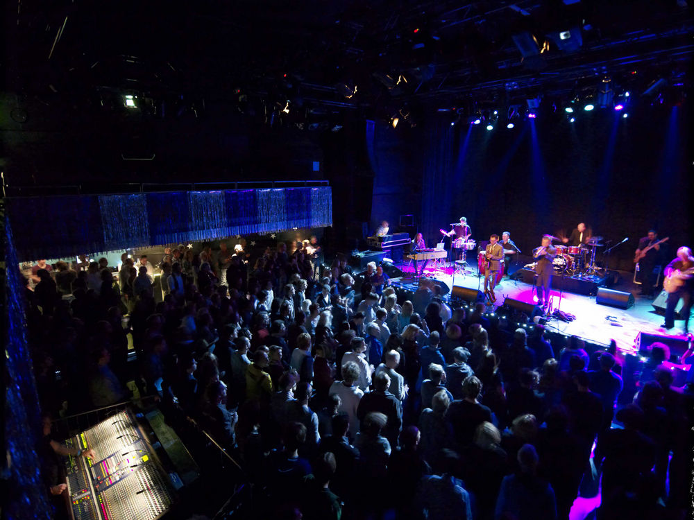 Poppodium De Vorstin in Hilversum, The Netherlands by Frits van